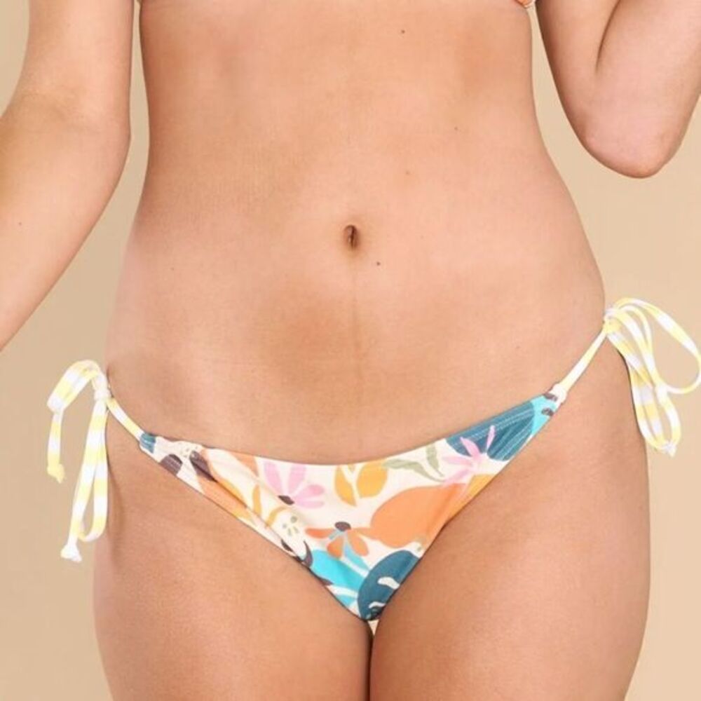 Floral String Bikini - Picture 9 of 16